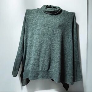 Zenana ~ Sweater ~ Women’s ~ Medium ~ Oversized ~ Green ~ Pullover